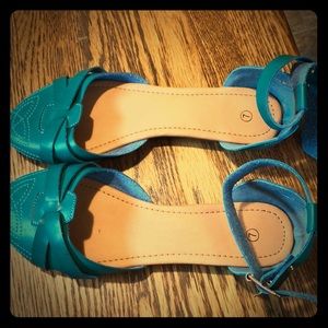 Women’s size 7 sandals